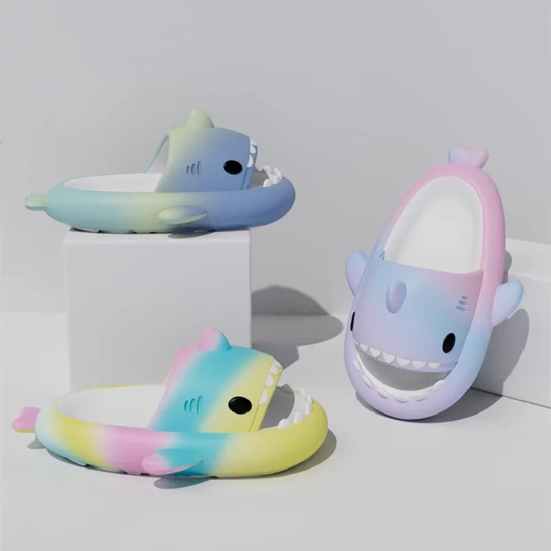 Shark Slippers Women Men Summer Beach Sandals Indoor Home Thick Bottom Non-slip Bathroom Couples 4cm Platform Eva Soft Shoes