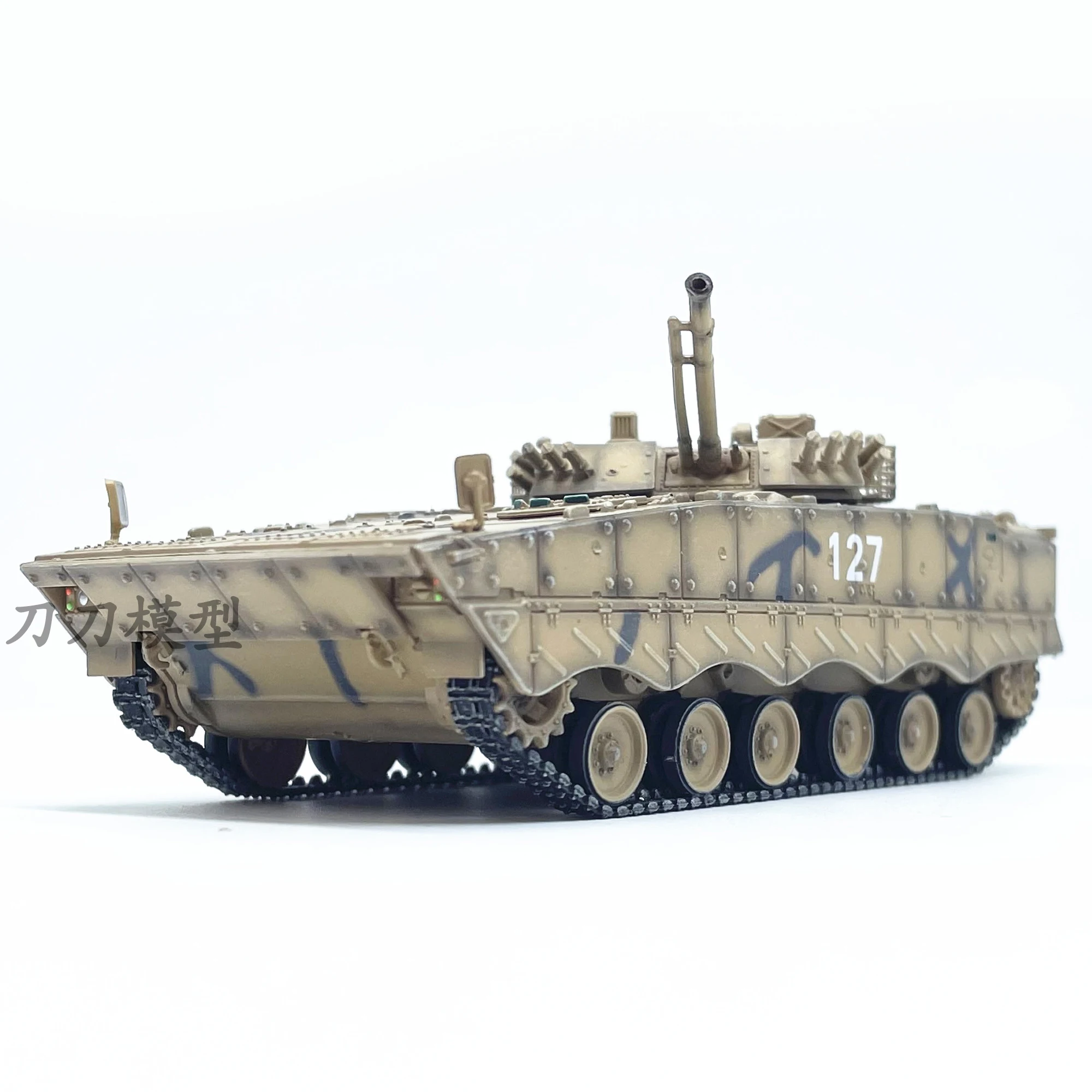 

1:72 Scale Chinese 04A Infantry Fighting Vehicle Simulation Militarized Combat Track Desert Camouflage Tank Model Collection