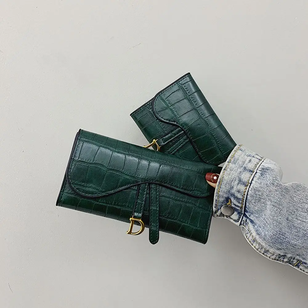 Luxury Designer Women's Wallet - Fashionable Multi-Card Holder & Coin Purse Clutch