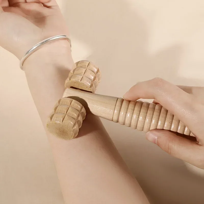 Рисунок 4 - Два деревянных массажных ролика