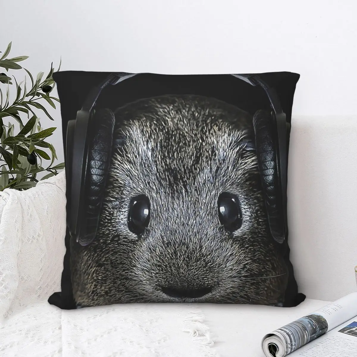 

DJ Guinea Pig Music Festival Square Pillowcase Polyester Pillow Cover Velvet Cushion Decor Comfort Throw Pillow For Home Bedroom