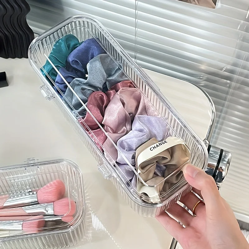 1 Transparent Plastic Cosmetic Storage Box with Cover, No Power Required, Dust-proof Storage Brush, Sponge, Lipstick 6