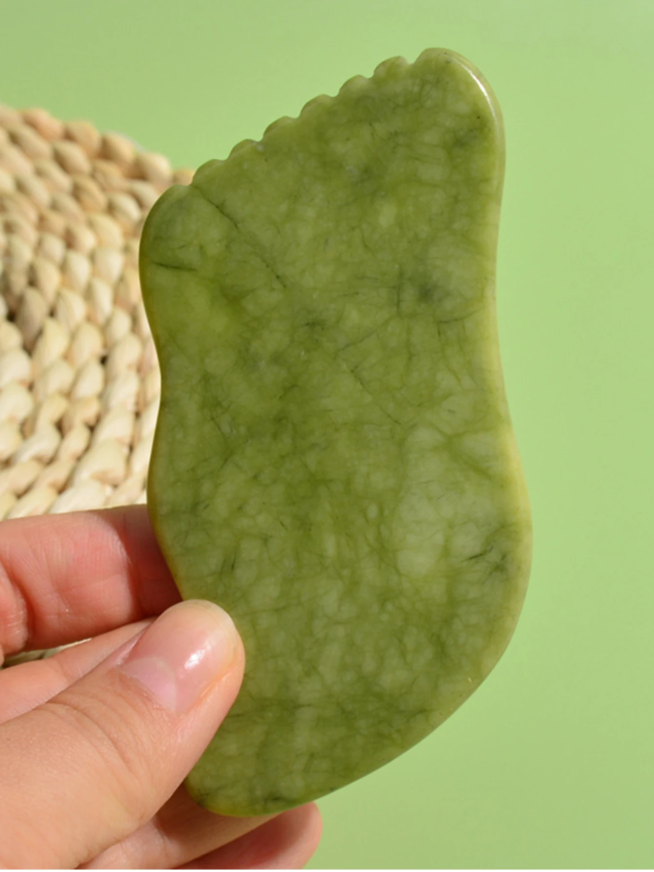 1 Pcs Natural Jade Scraper Board Massage Jade Guasha Stone For Face Neck Skin Lifting Wrinkle Remover Beauty Care Massage Tools