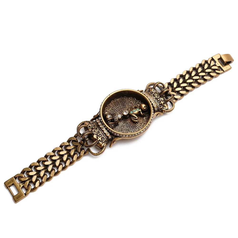 

European and American fashion vintage palace style crown frog imitation watch design bracelet