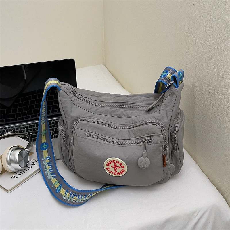 Leichte Umhängetasche für Damen aus gewaschenem Stoff mit mehreren Taschen, vielseitige lässige Umhängetasche – Detail 11