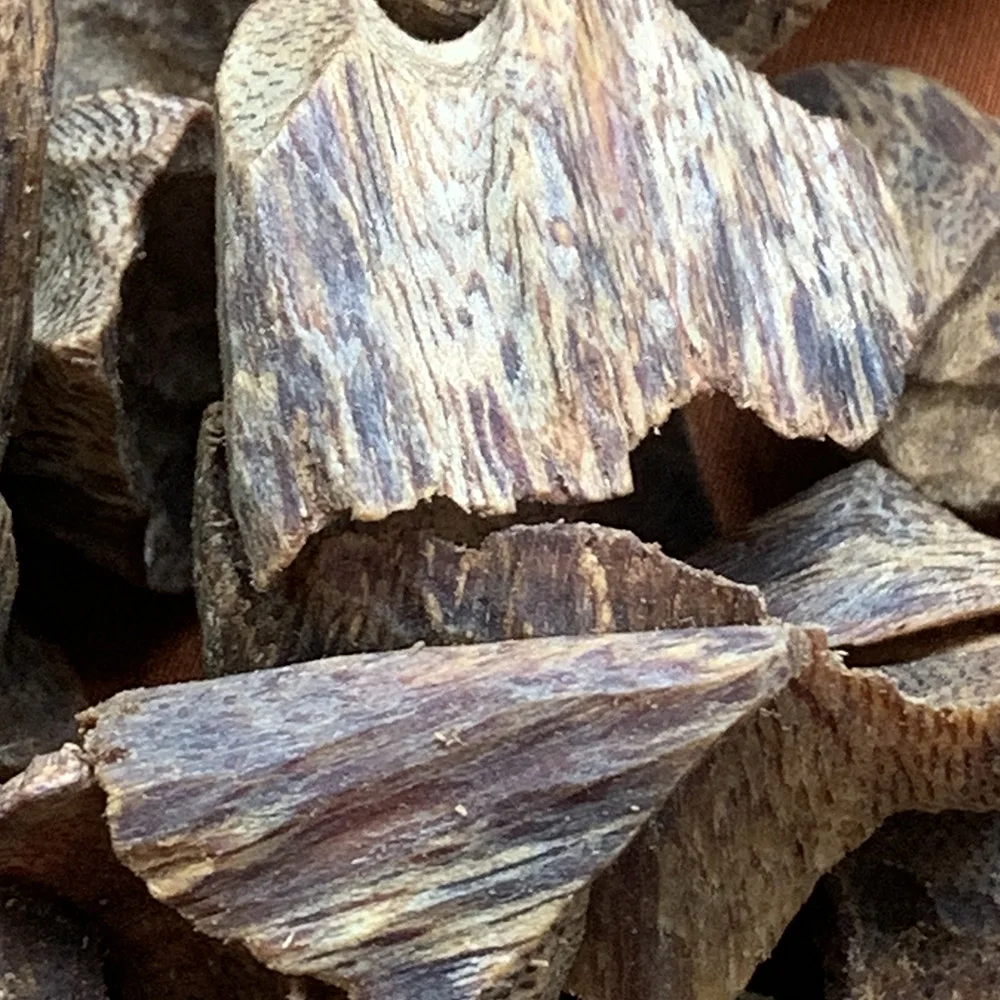 

Оптовая продажа, натуральные китайские Ароматические чипсы Kynam, 600 г, натуральное масло Qinan, ароматические ароматы для дома