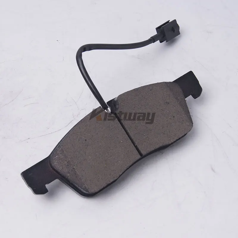 High Quality Front Brake Pad Set For Maserati Levante M161 3.0T 4WD V6 D18186 673004427 673011564