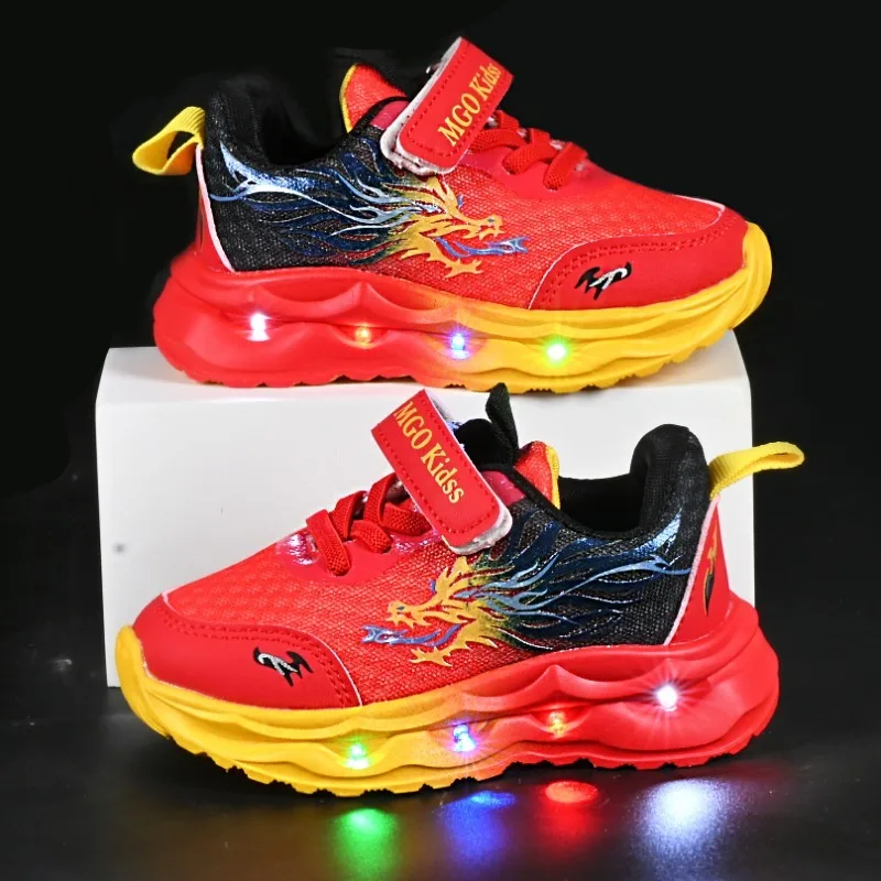 【Fast-selling】 New Women Sneaker Fashion Simple Glow Kids Shoe LED Lights Breathable Comfort Boy Shoes Sports Classic Trend Autumn Casual Shoes