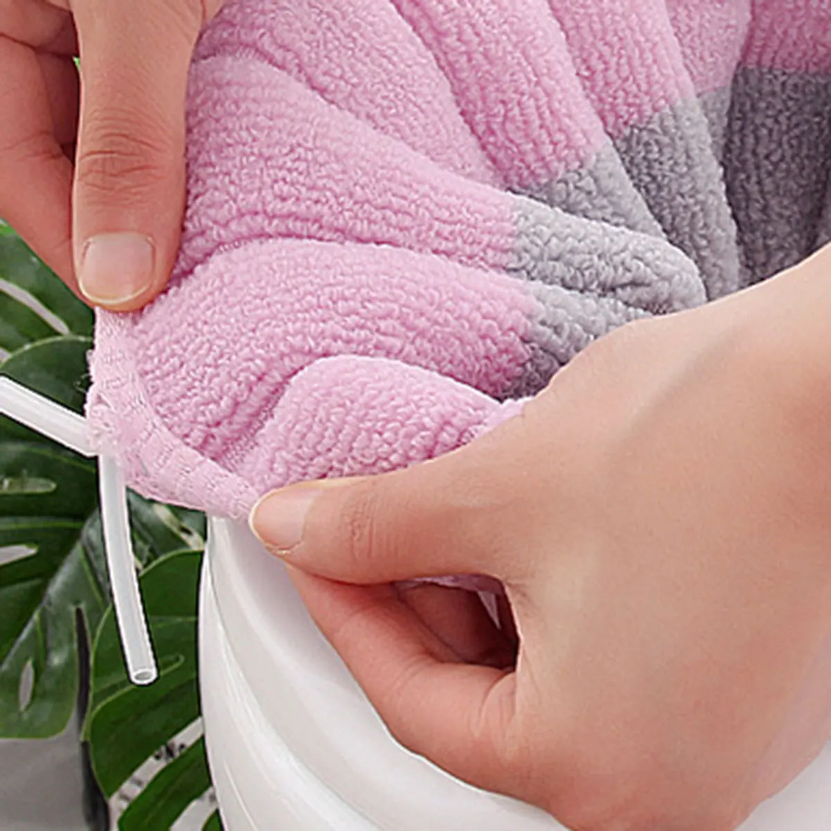Universal Toilet Seat Cover Winter Warm Soft WC Mat O-shaped Bathroom Cushion Handle Bathroom Accessories toilet seat cover toilet mat toilet seat cushion