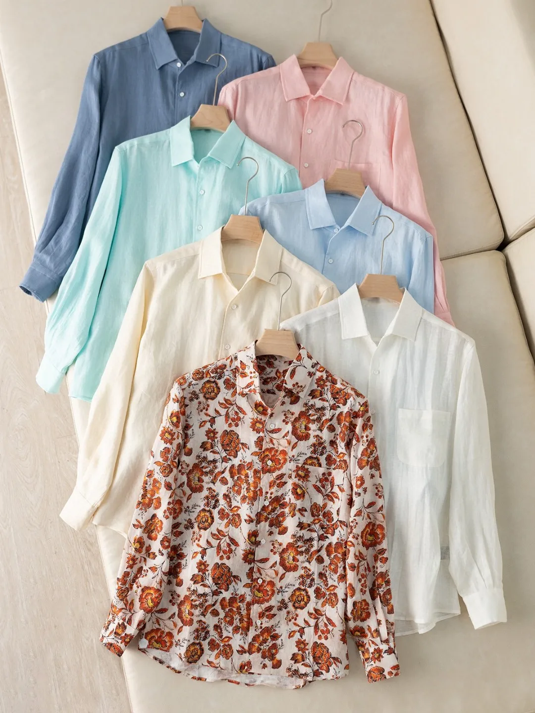 

Летняя однотонная льняная рубашка с длинным рукавом