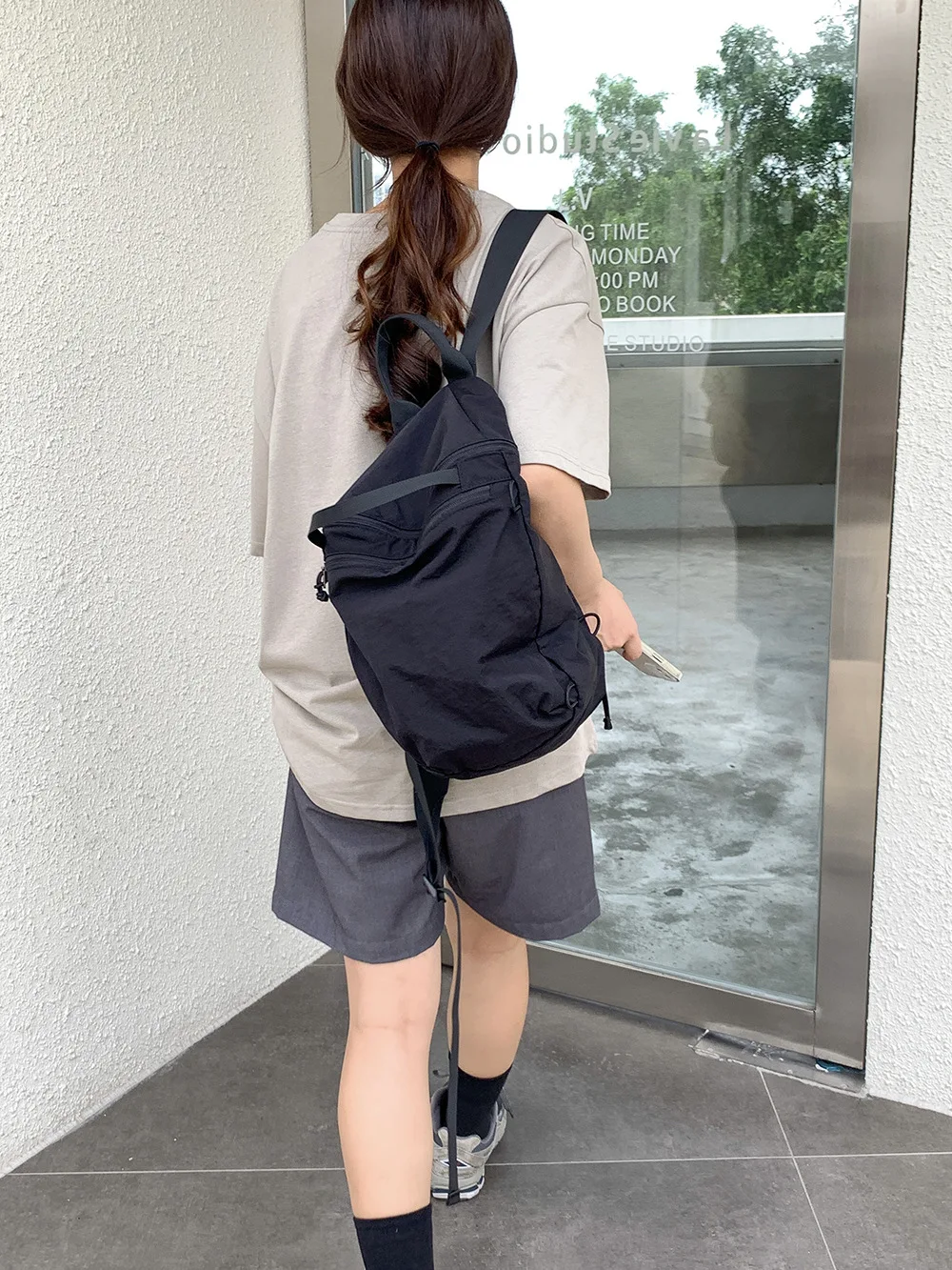 

Сумка на плечо для женщин, легкий нейлоновый Повседневный трендовый дизайнерский роскошный модный школьный ранец для девочки, большой дорожный рюкзак, 2024