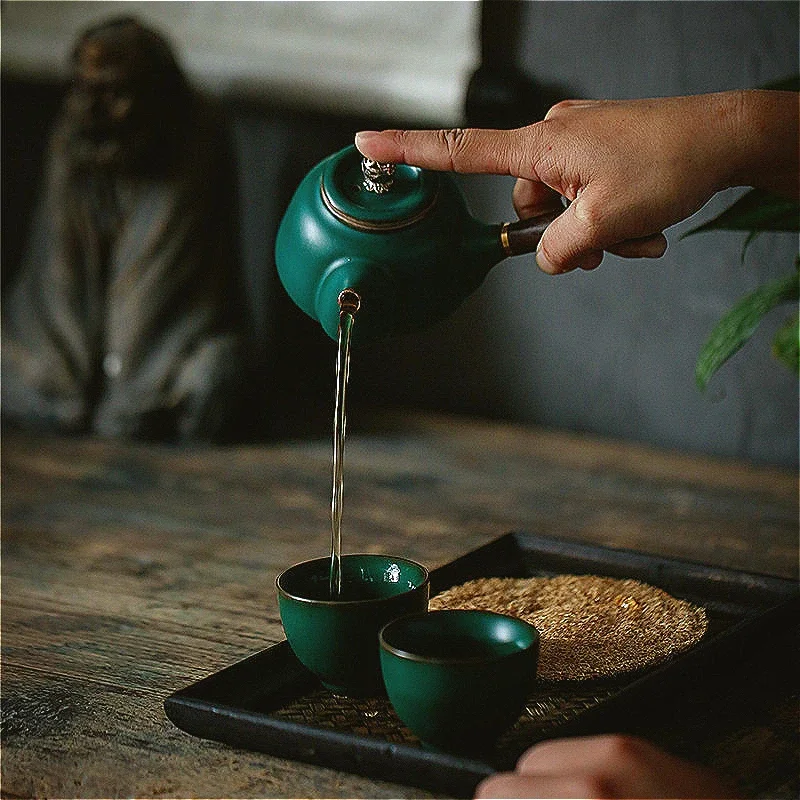 Japanese-style coarse pottery side handle pot antique wooden handle teapot kung fu tea set household teapot lettering retro