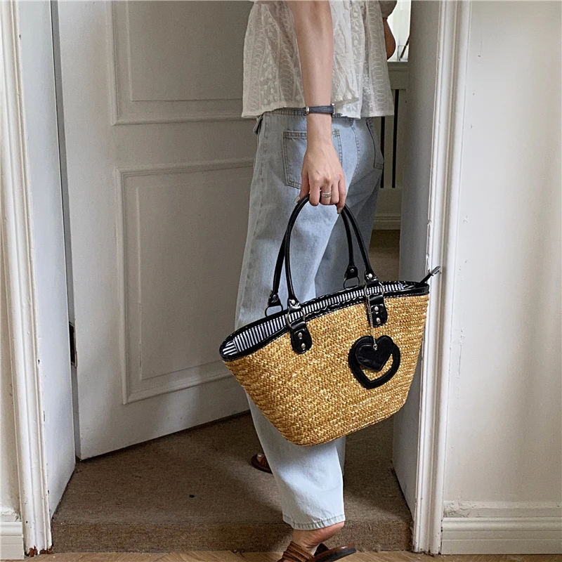 Handmade Women's Shoulder Bag Large Capacity Handbags Bohemian Summer Straw Beach Bag Female Shopper Basket Woven Tote Bags