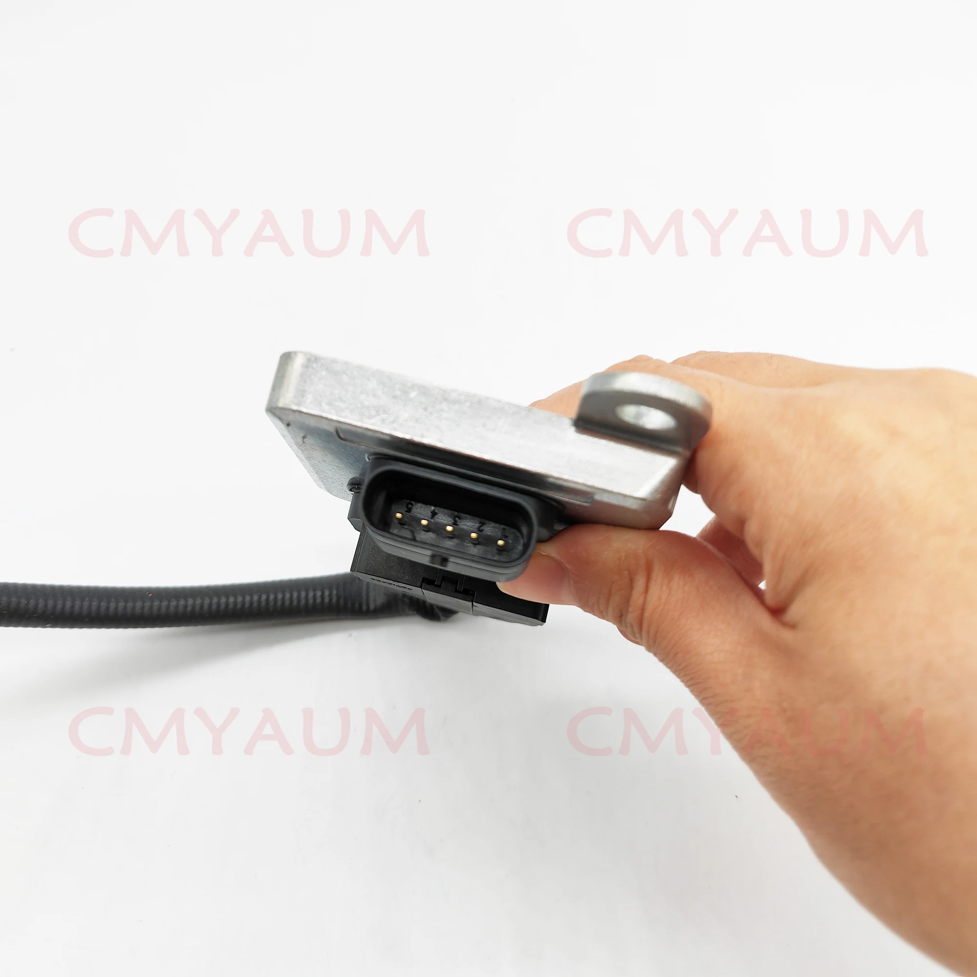 A0009058611 0009058611 Original New Nitrogen Oxygen NOx Sensor For