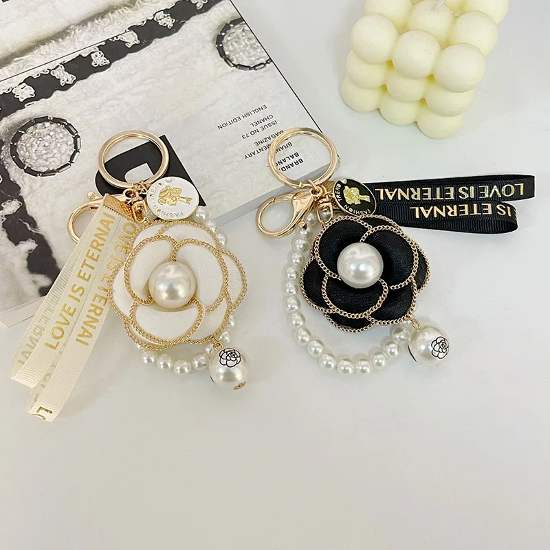 White Black Camellia Keychain Pearl String Fashion Personality Ladies Car Keychain  Bag Pendant Ornaments Wholesale - AliExpress