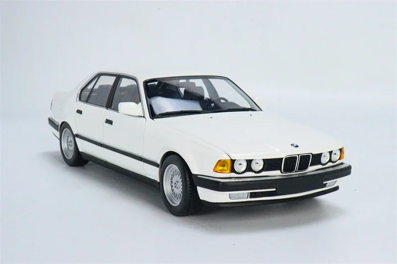 MINICHAMPS 1:18 730i (E32) 1986 Full Open Blue /White CAR - AliExpress