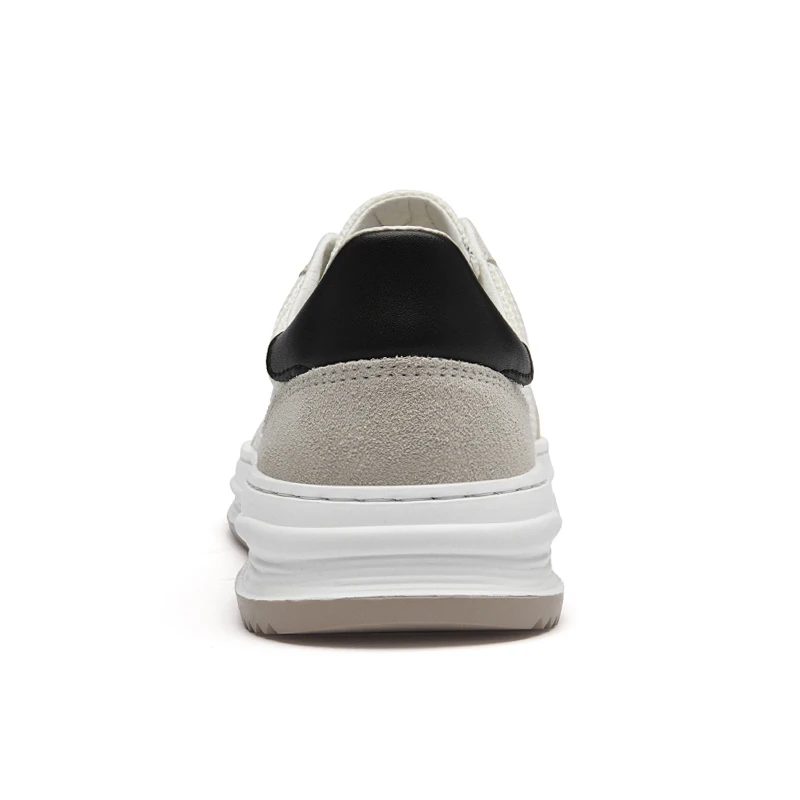 New Men's Casual Board Shoes Mesh Outdoor Casual Walking Breathable Soft Comfortable Foot Sense of Fashion Casual Shoes 3