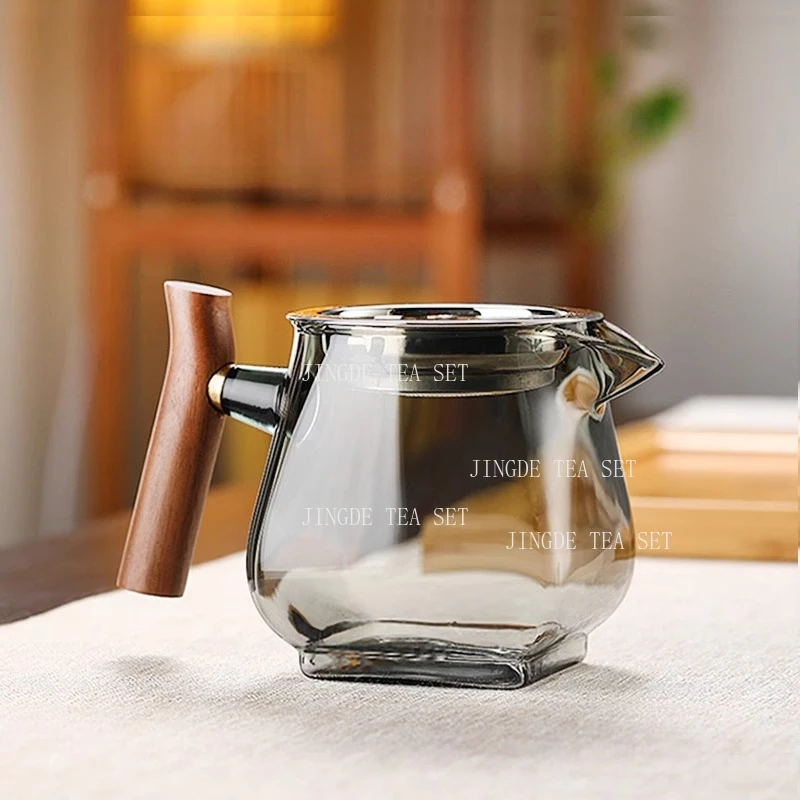 400ml Glass Fair Cup Color Changing Red Plum Tea Dispenser Tea Filter Integrated Wooden Handle Fair Cup Tea Ceremony Accessories