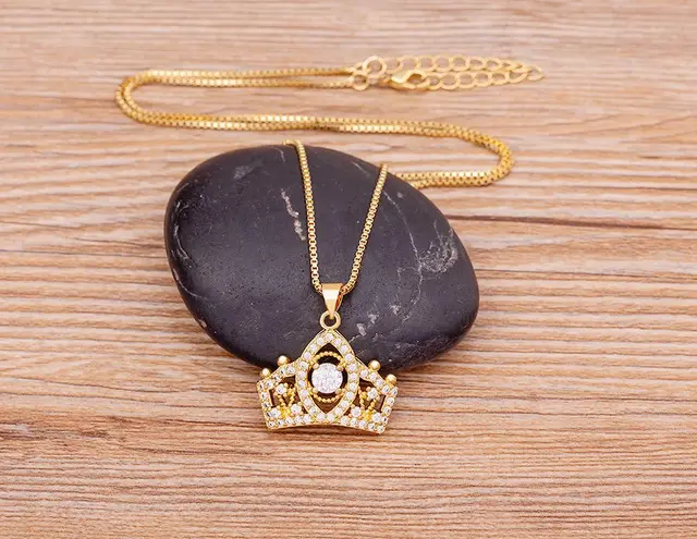 ※大値下げ！CROWN NECKLACE GOLD