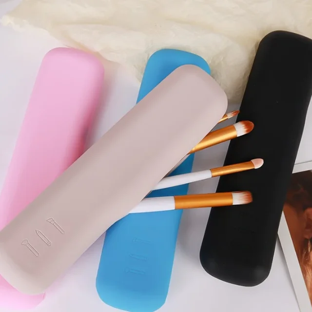 A Bolsa de Maquiagem Final: Organize e Proteja seus Acessórios Essenciais de Beleza A Bolsa de Maquiagem Final: Organize e Proteja seus Acessórios Essenciais de Beleza