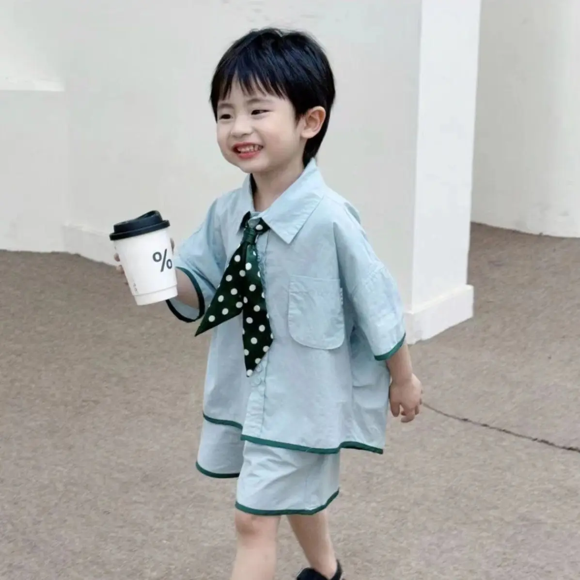 

Korean Version Children's College Style Boys' Button Shirt Shorts Set Two Pieces With Scarves Summer Suits Casual Versatile Sets