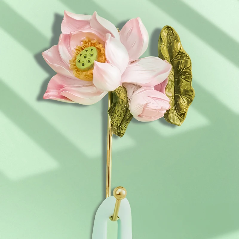 Vintage Creative Clothes Hook Wall-Mounted Non-Slip Towel Hanger Resin Rose Flower Design Key Hook for Hallway 6