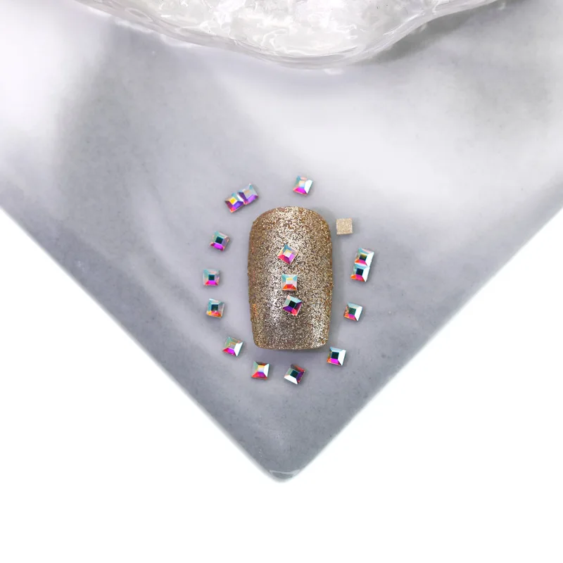 100/500 Stück 3 mm quadratische Mini-Größe Boutique-Nagelkunst-Strasssteine mit flachem Boden, Glaskristall, 3D-Nageldekoration im Großhandel – Detail 1