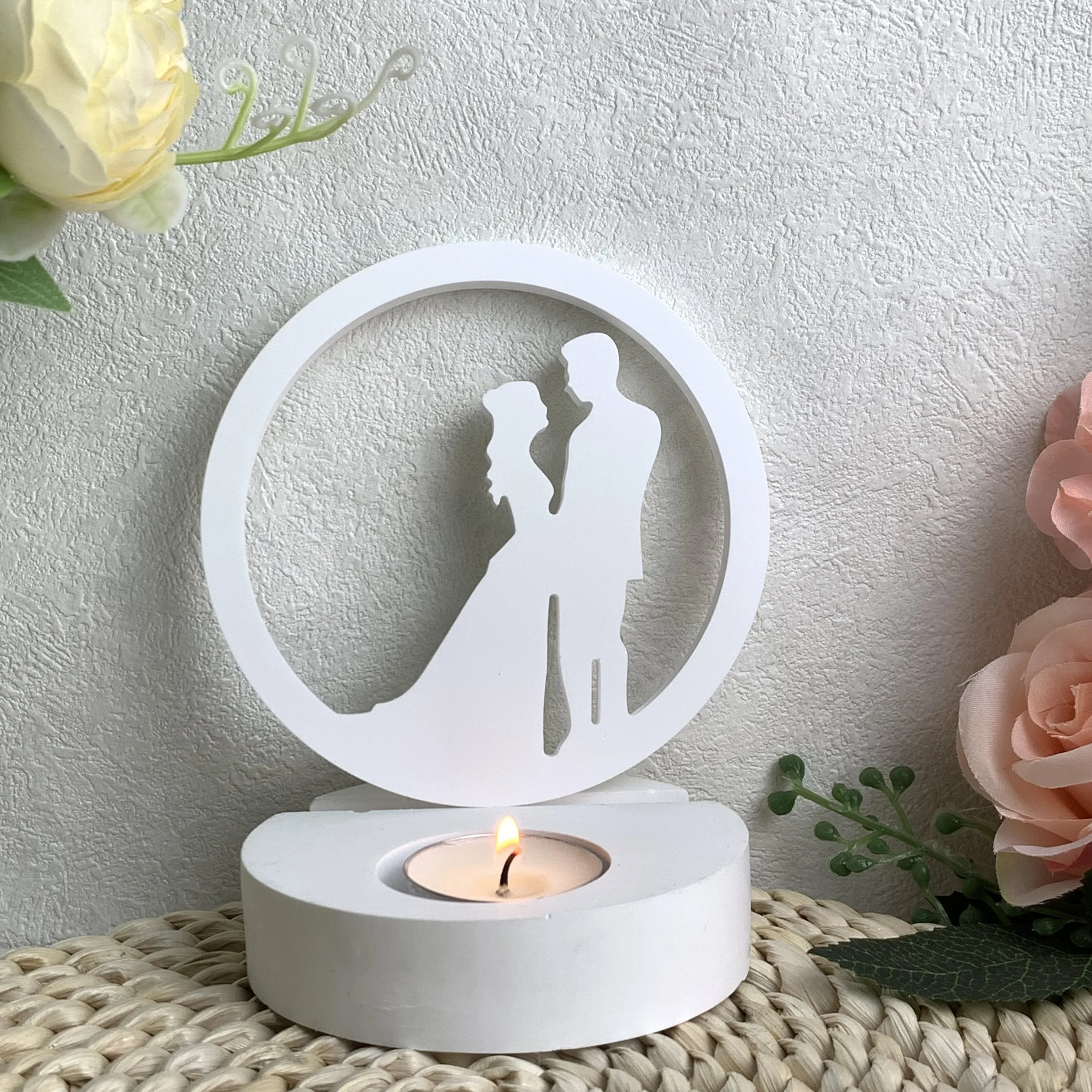 Silicone Mold Newlyweds In The Circle Plug-in Decorative Candlestick Plaster Mold Silicone Moulds Wedding Dress Newlywed Couple Gypsum Molds