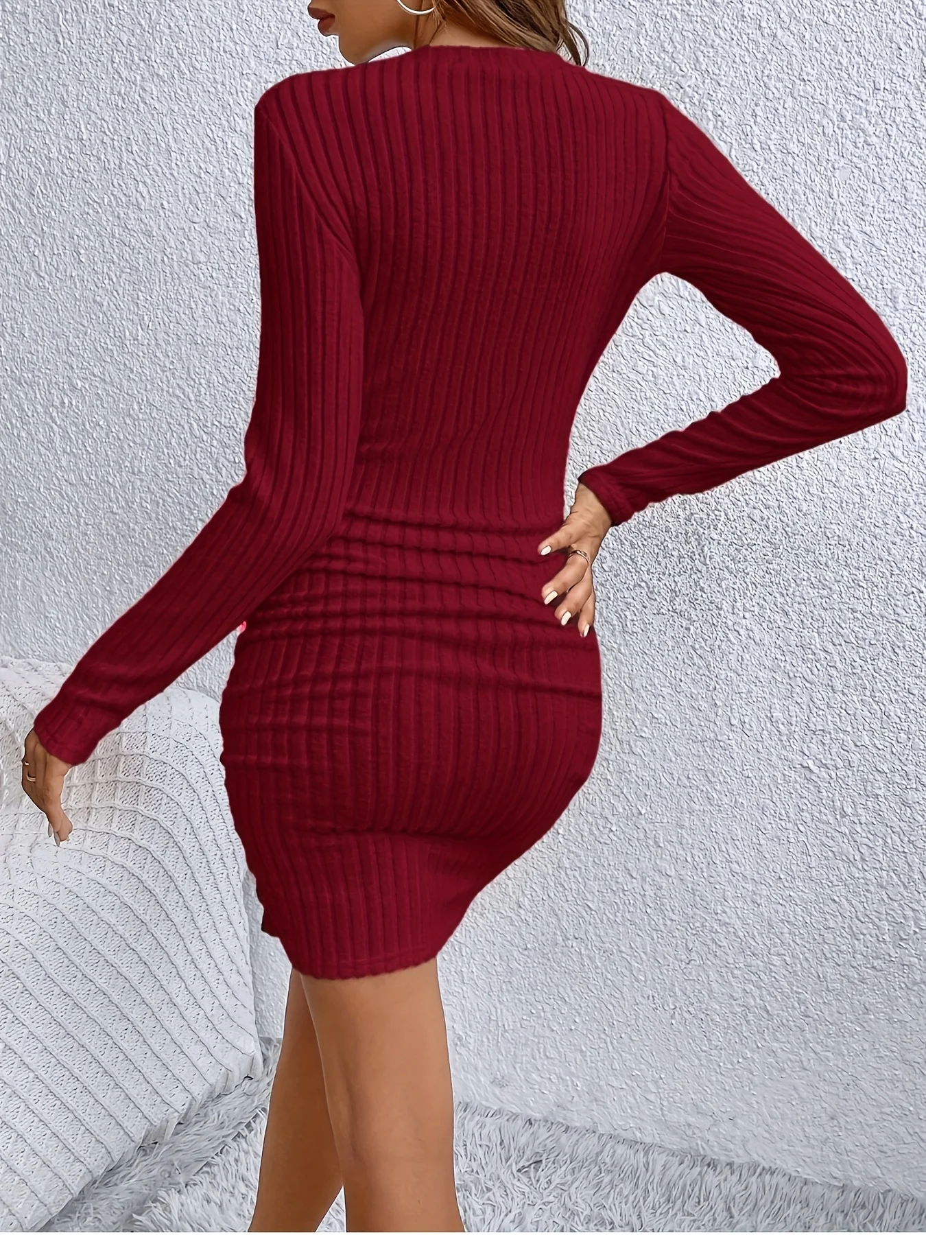 French Elegant Solid Color V-Neck Slim-Fit Dress, New Year Women's Clothing, Au… - Image 2
