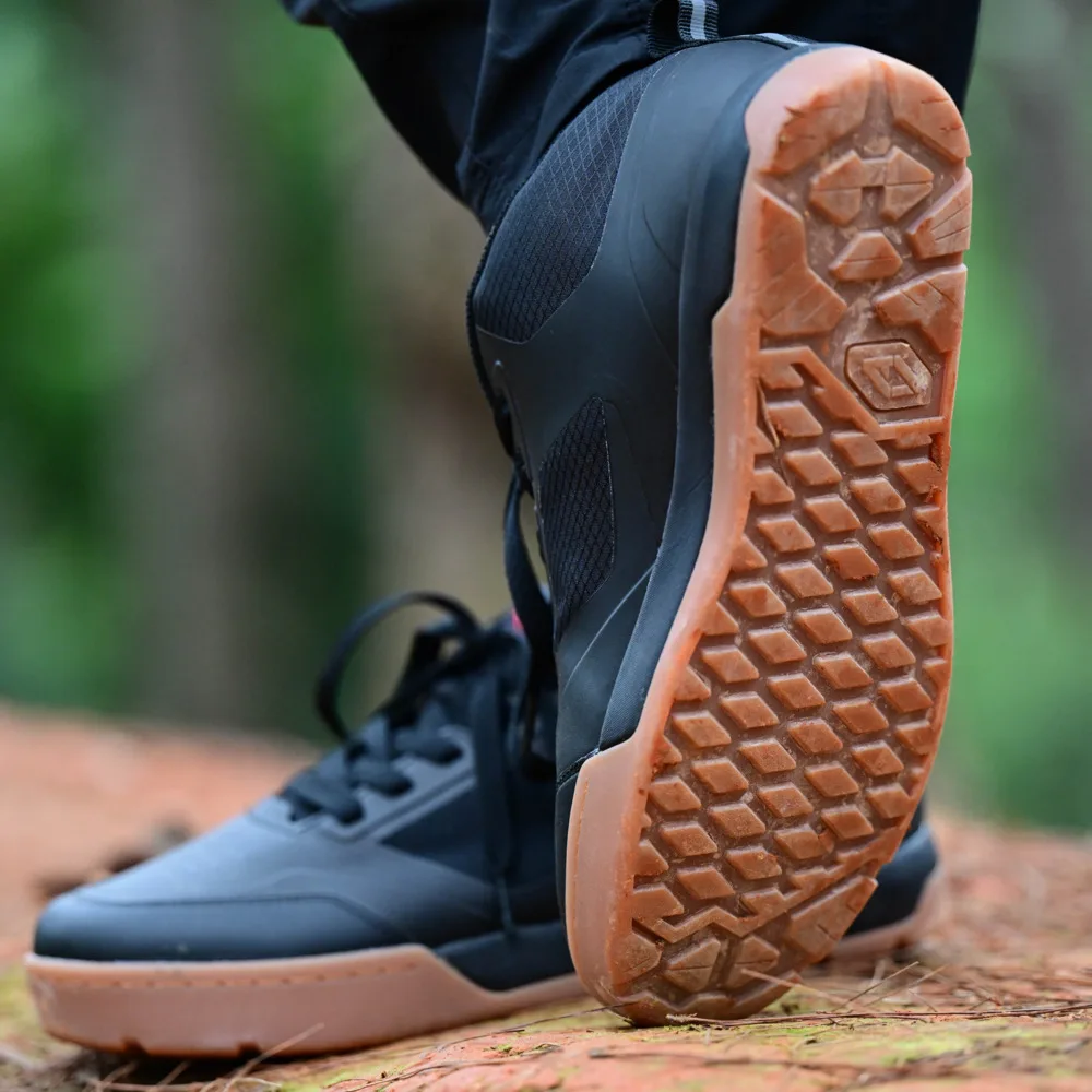 AVITUS Men Cycling Shoes For Flat Pedals Zapatillas MTB Shoes