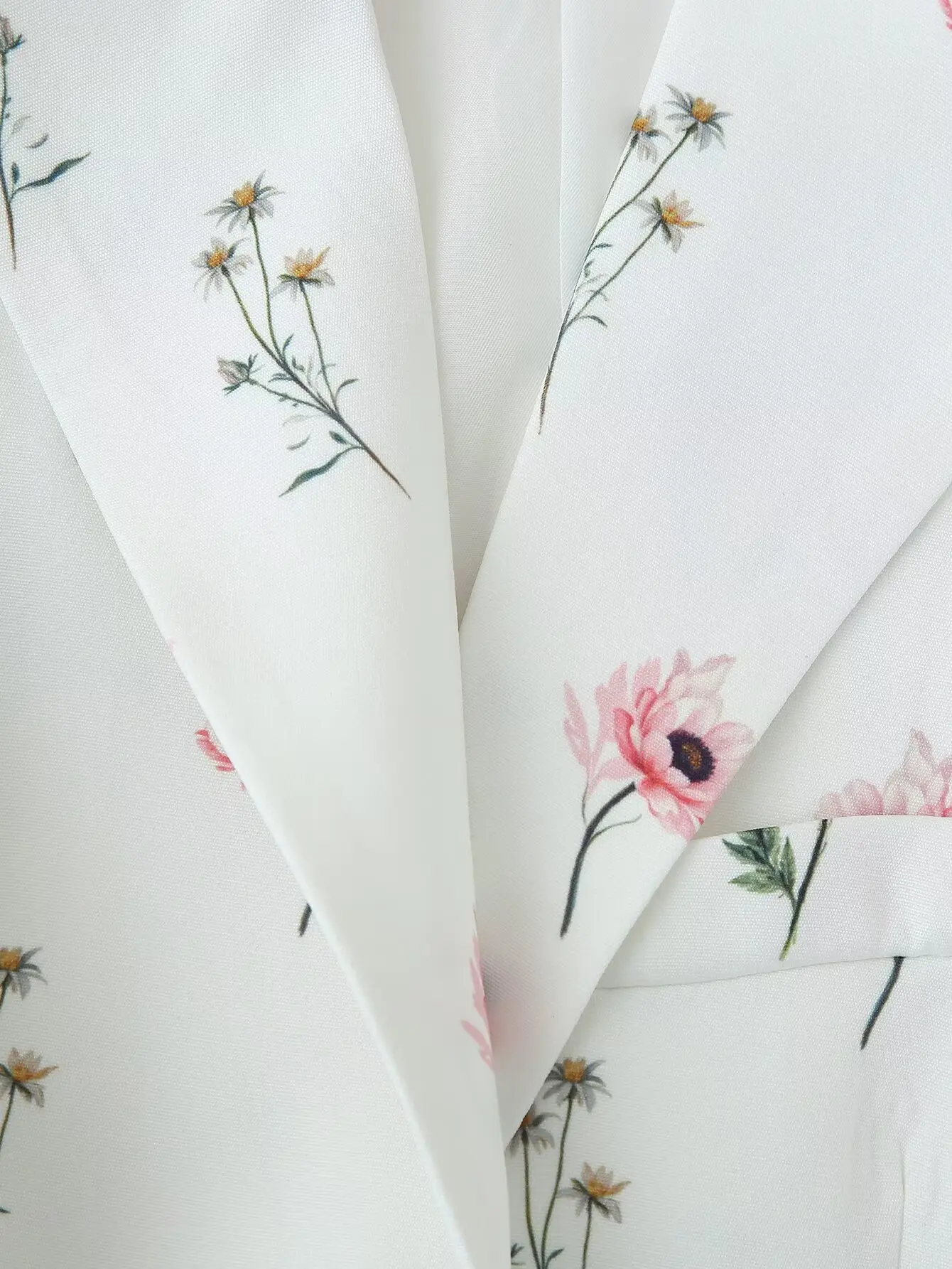 2025 Spring Autumn Lacing Up Bow Sashes Beige Floral Print Blazer Boyfriend Vintage Women Front Pockets Loose Suit Fashion Coat
