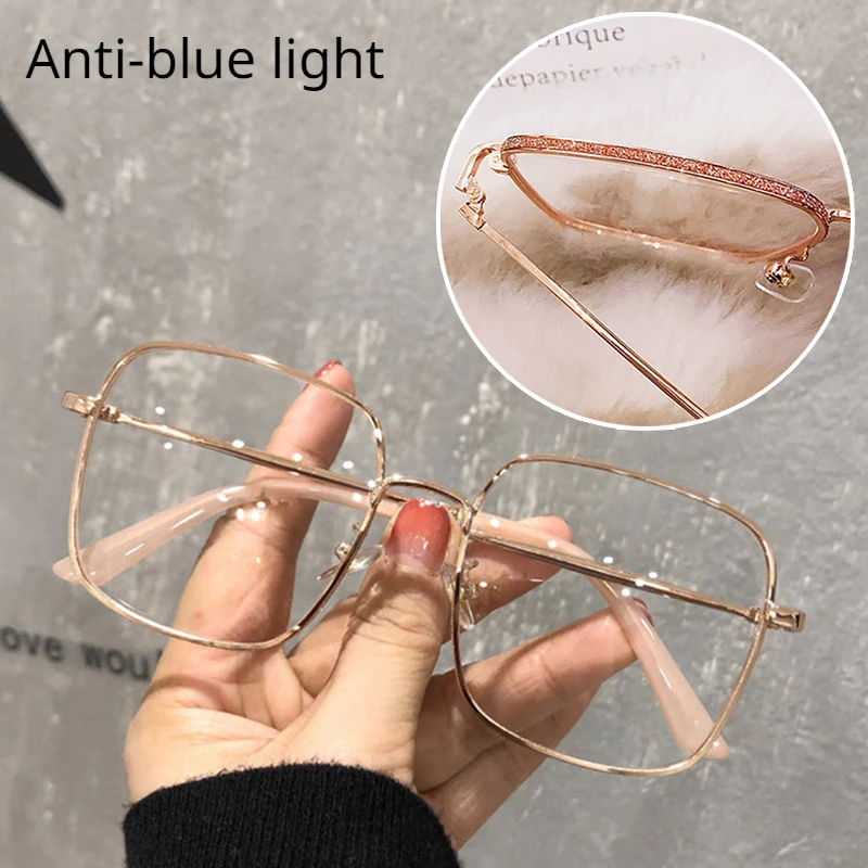 

Ultra-Light Anti Blue Light Glasses for Women and Men Alloy Frame Fashion Female Blue Blocking Eyeglasses