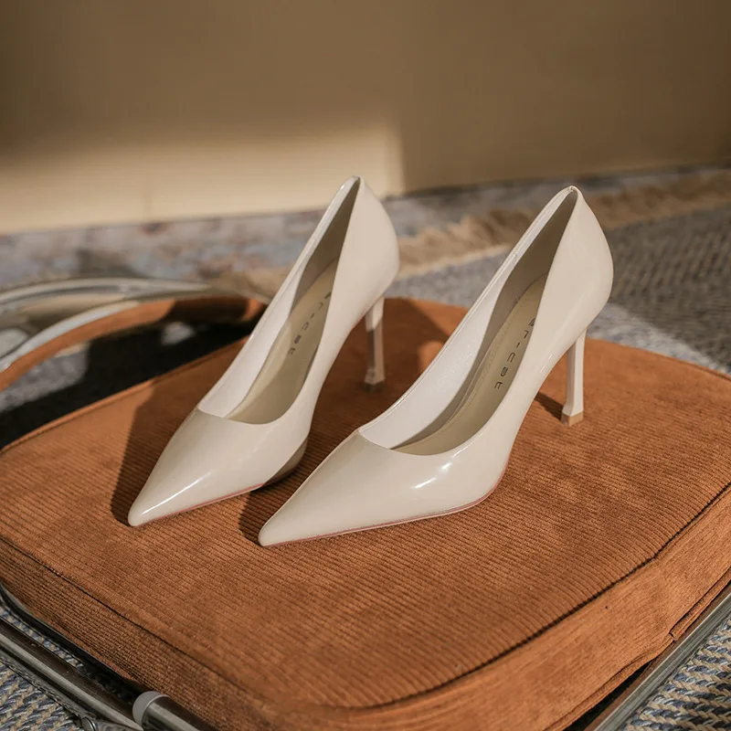 

2023 New Women's Simple High Heels: Sexy, Fashionable, Slim Heels, Versatile, Pointed, Shallow Mouth Single Shoes