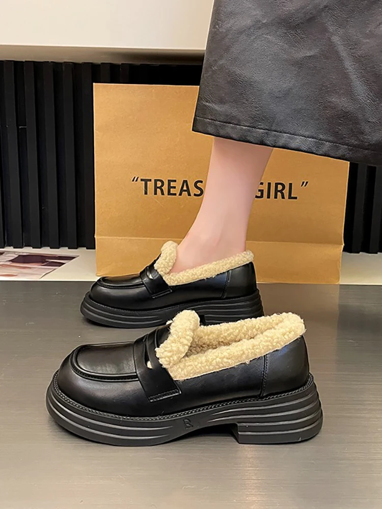 

Зимняя обувь, женские модные повседневные женские кроссовки с круглым носком, женская обувь с мехом, с закрытым носком, Осенняя обувь на плоской подошве, оксфорды, слипоны
