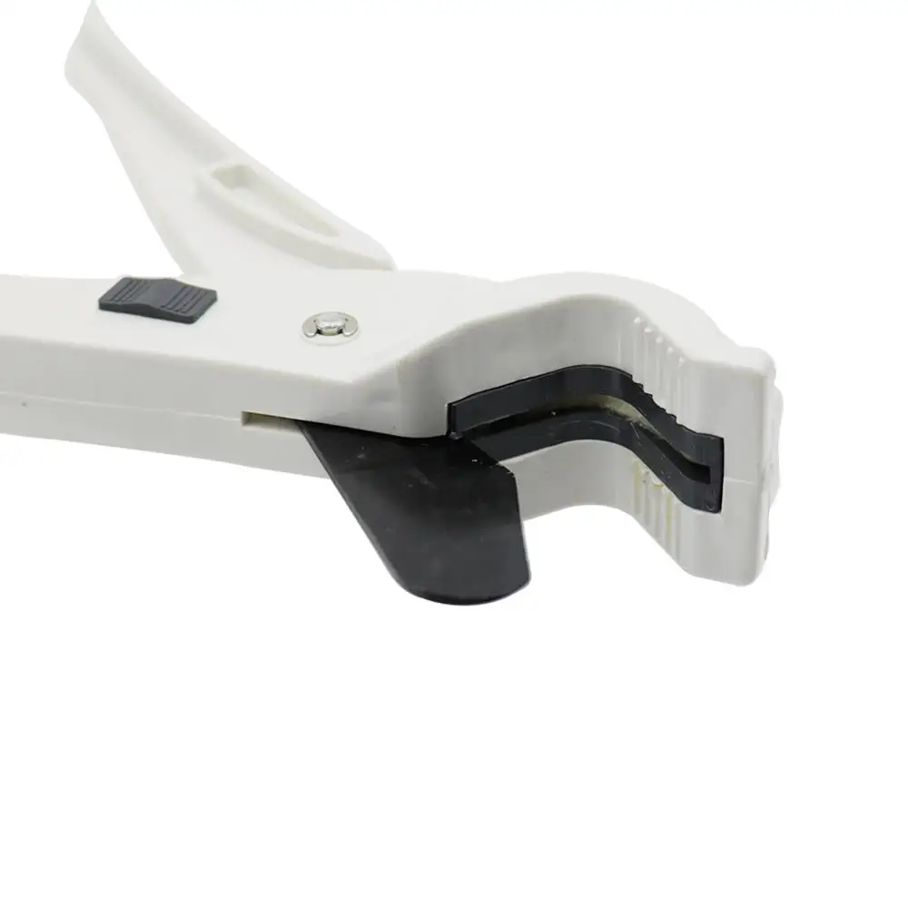 

Durable Quick Pipe Cutter Cut Plastic Pipe Plumbing Scissors Ratchet Pipe Cutter Soft Margins Water Pipe Scissors