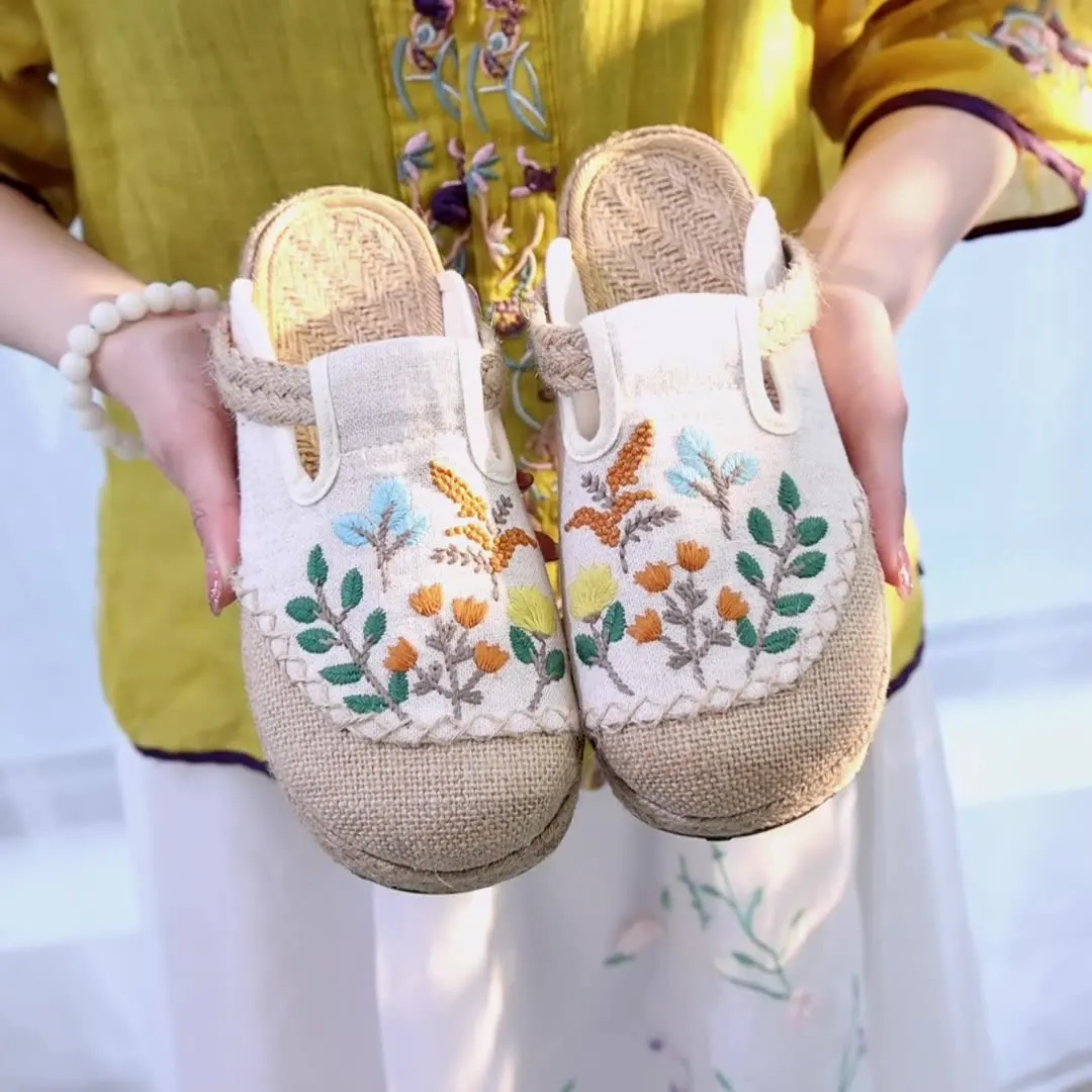 

Женские туфли с цветочным принтом, на плоской подошве