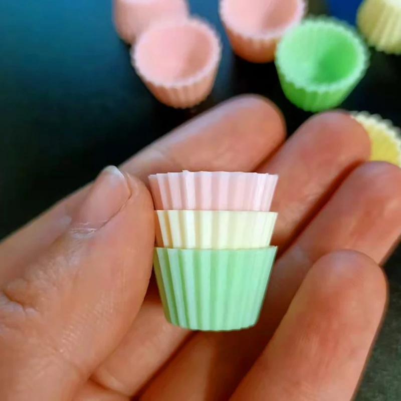 10Pcs/set 1:12 Dollhouse Miniature Cup Cake Mold Mini Muffin Cupcake Baking Molds Modle Toy Kitchen Doll House Decor Accessories