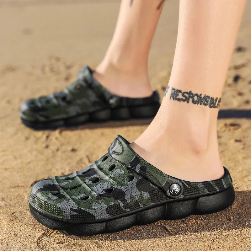 

New Summer Men Sandals Slippers Fashion Causal Soft EVA Shoes Beach Slip On Water Slippers Gardern Clogs