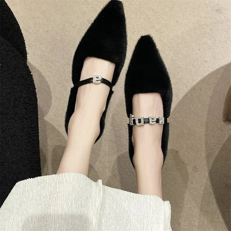 Pointed plush shoes for women wearing French style gentle flat bottomed plush single shoes