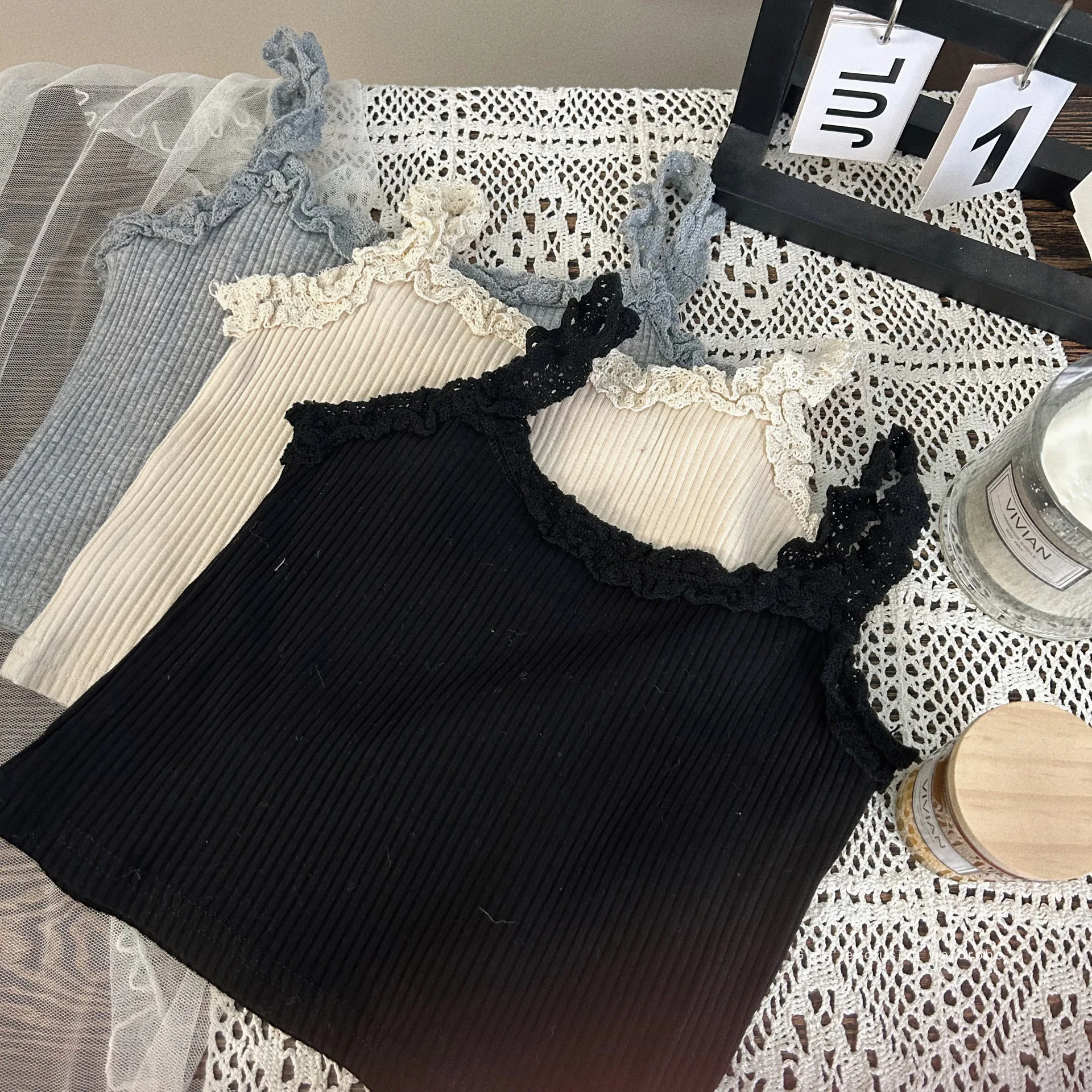 Children's Clothing New Spring Summer Girl Lace Pit Strap Camisole Super Hot Slim Fit Inner Lining Top Toddler Vest