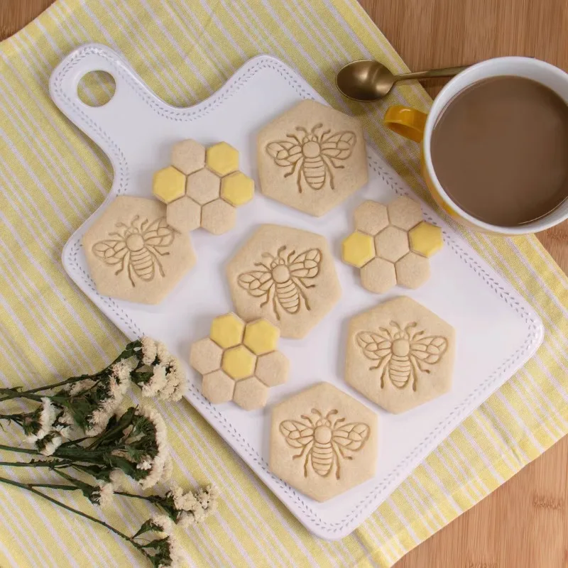Cookie Cutter Bee Honeycomb 3D Cartoon Animal Biscuit Embosser
