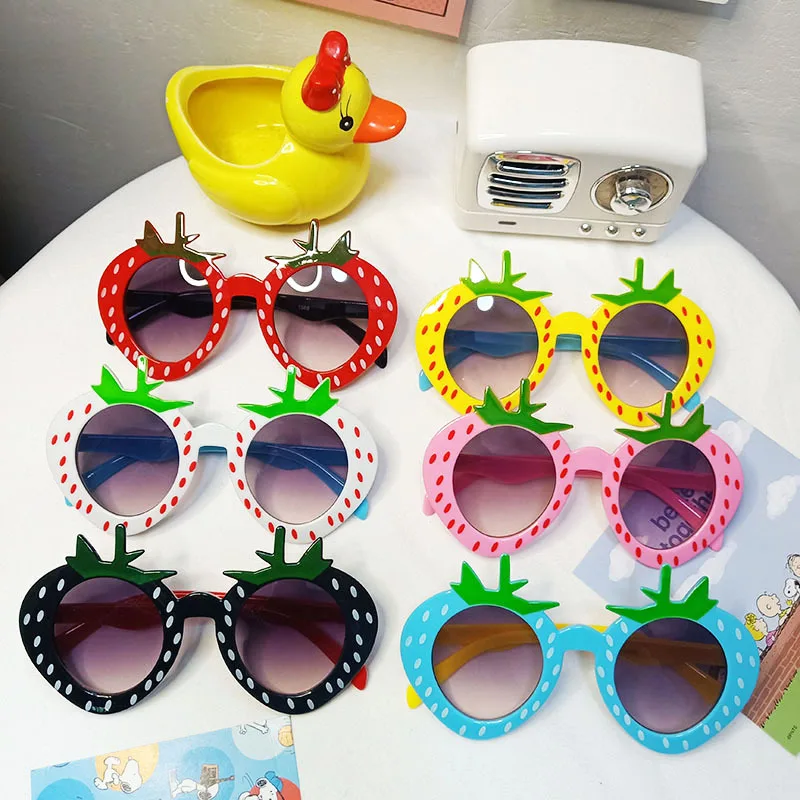 Cute Children's Glasses Cartoon Strawberry Sunglasses Boys/Girls Tide Eyeglasses Funny Party Photograph Prop Photograph Prop