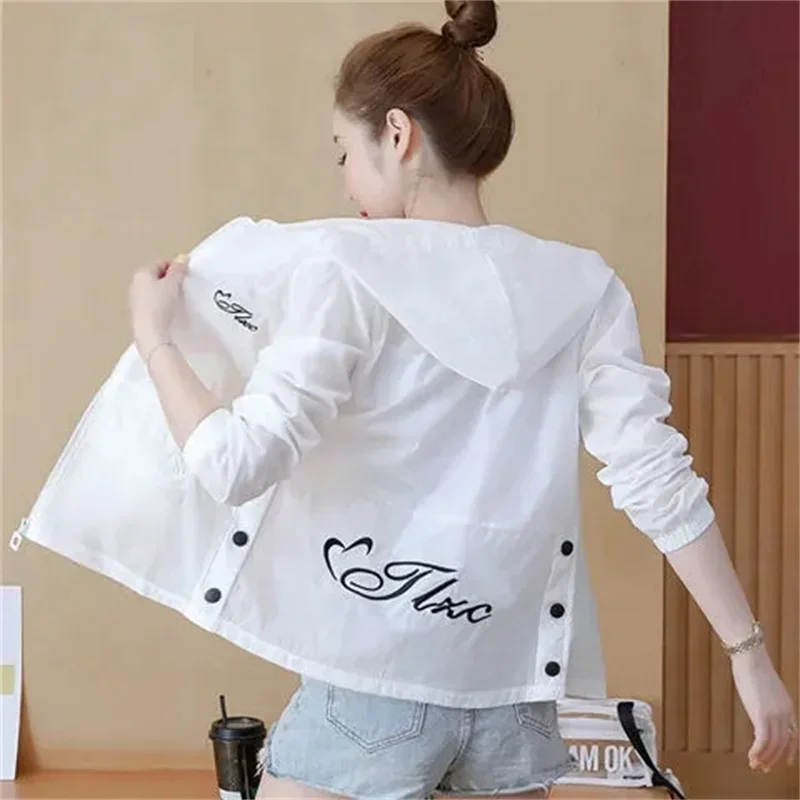 

Summer Women's Jacket 2024 New Korean Long Sleeve Thin Coat Hooded Sun Protection Cardigan Outerwear R262