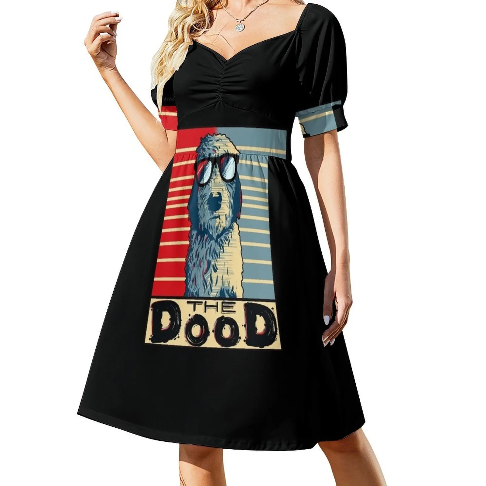 thumbnail image 1 of Divertido regalo de Goldendoodle. Vestido de manga corta con estampado de Golden Doodle The Dood. Vestidos de fiesta, vestidos de noche para mujer., 1 of 7