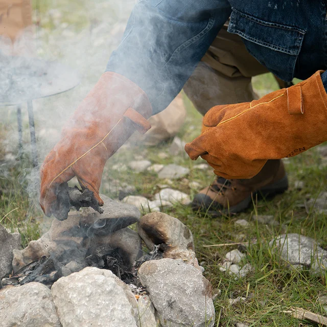 Naturehike Flame-Retardant Insulated Gloves 4