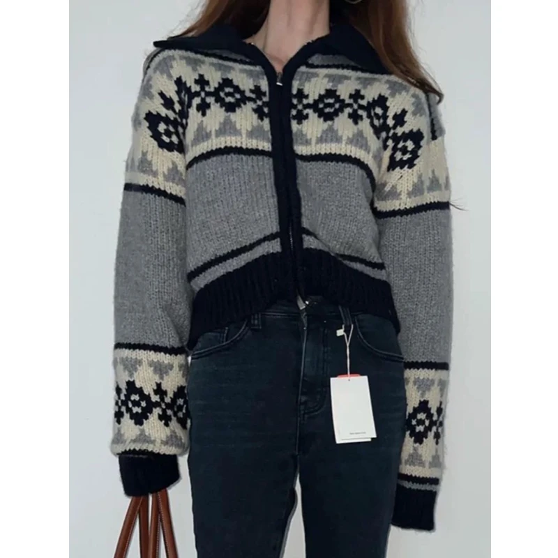 New Autumn and Winter Women's Clothing Retro Lapel Zipper Long-sleeved Sweater Fashionable and Elegant Knitwear Cardigan Jacket