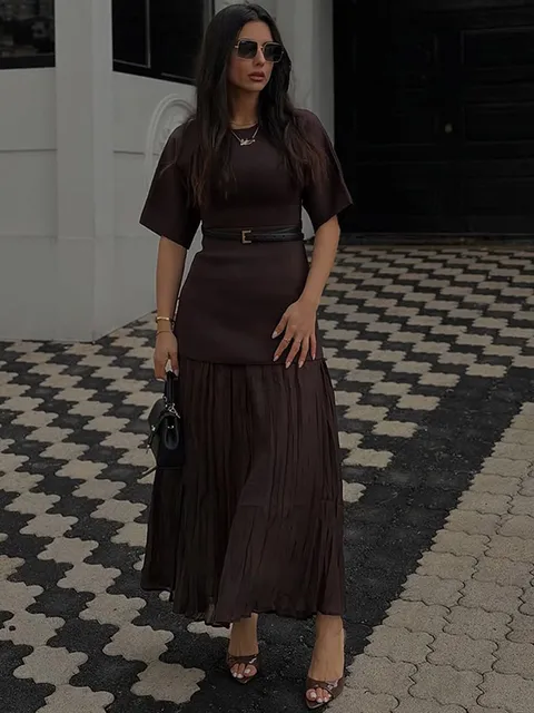 2025 Chic Splicing Brown Half Sleeve Maxi Dress Women's Casual Pleated A-line Slim Vestidos Female Office Commute Street Robes 1
