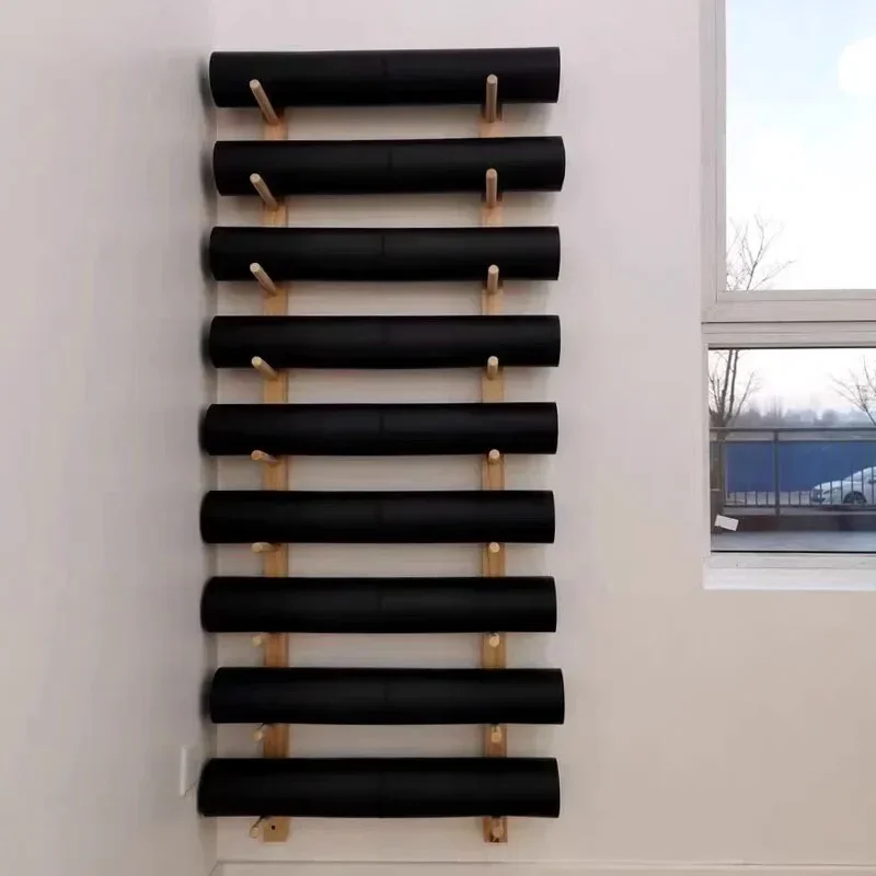 estante-de-pared-para-estudio-de-yoga-sistema-de-almacenamiento