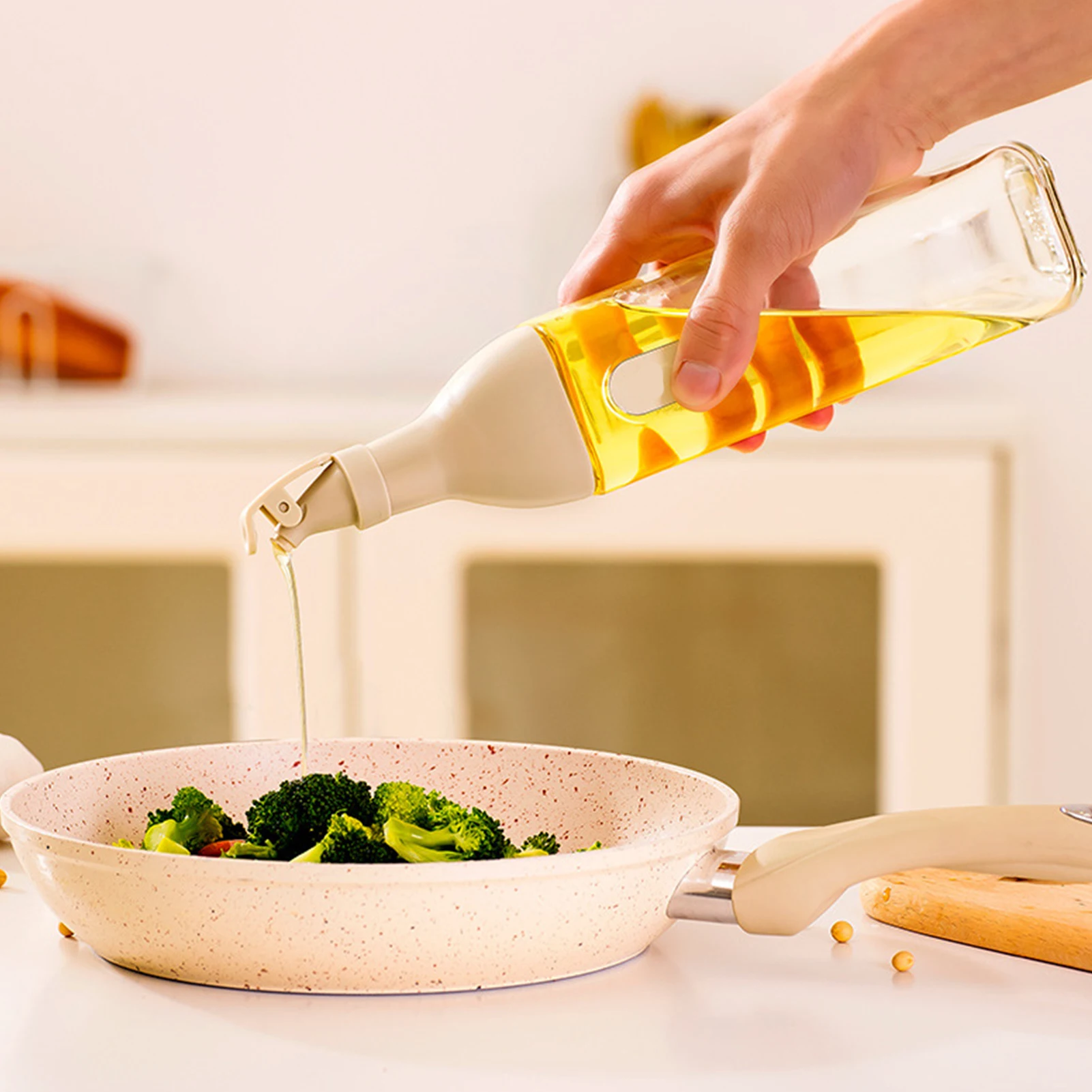 Stylish Kitchen Oiler