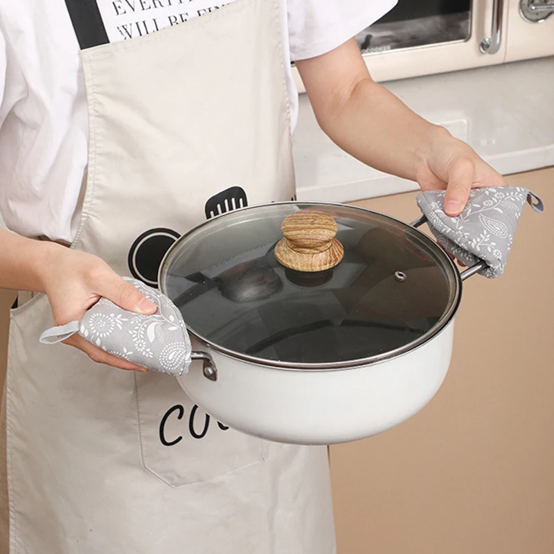 Silicone Pan Handle Cover Triangle Heat Insulation Cover Pot Hat Anti-Scalding Pot Handle Cover Kitchen Casserole Baking Tray Heat-resistant Gloves